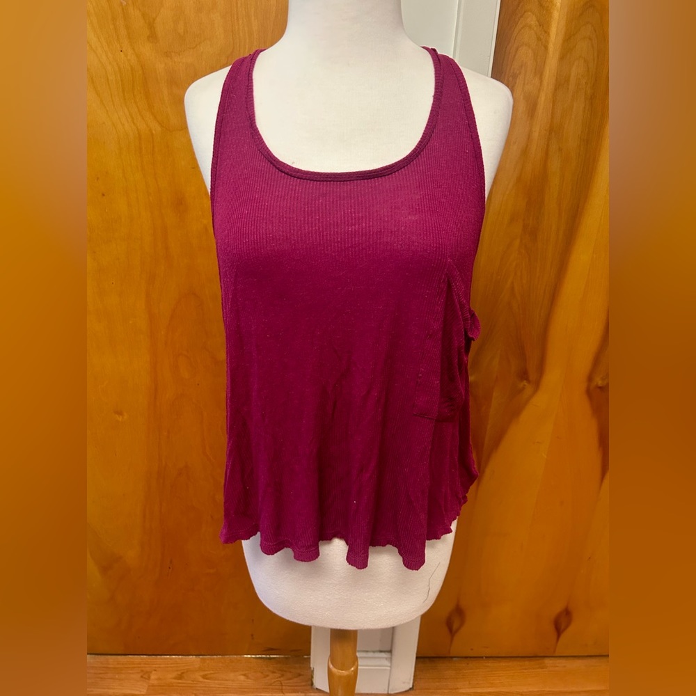 We the free magenta tank size S